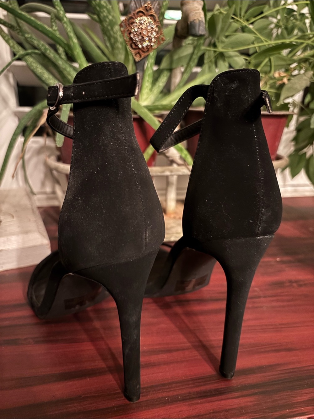 Olivia Ferguson Women's Black Suede Ankle-Strap High Heels size 11 - Picture 4 of 8